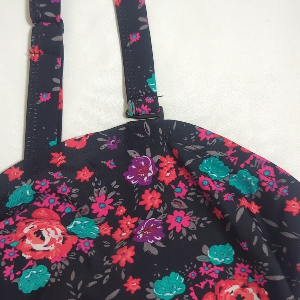 Torrid Floral Padded Tank Top, Color Black Floral Size 3X - Picture 5 of 12